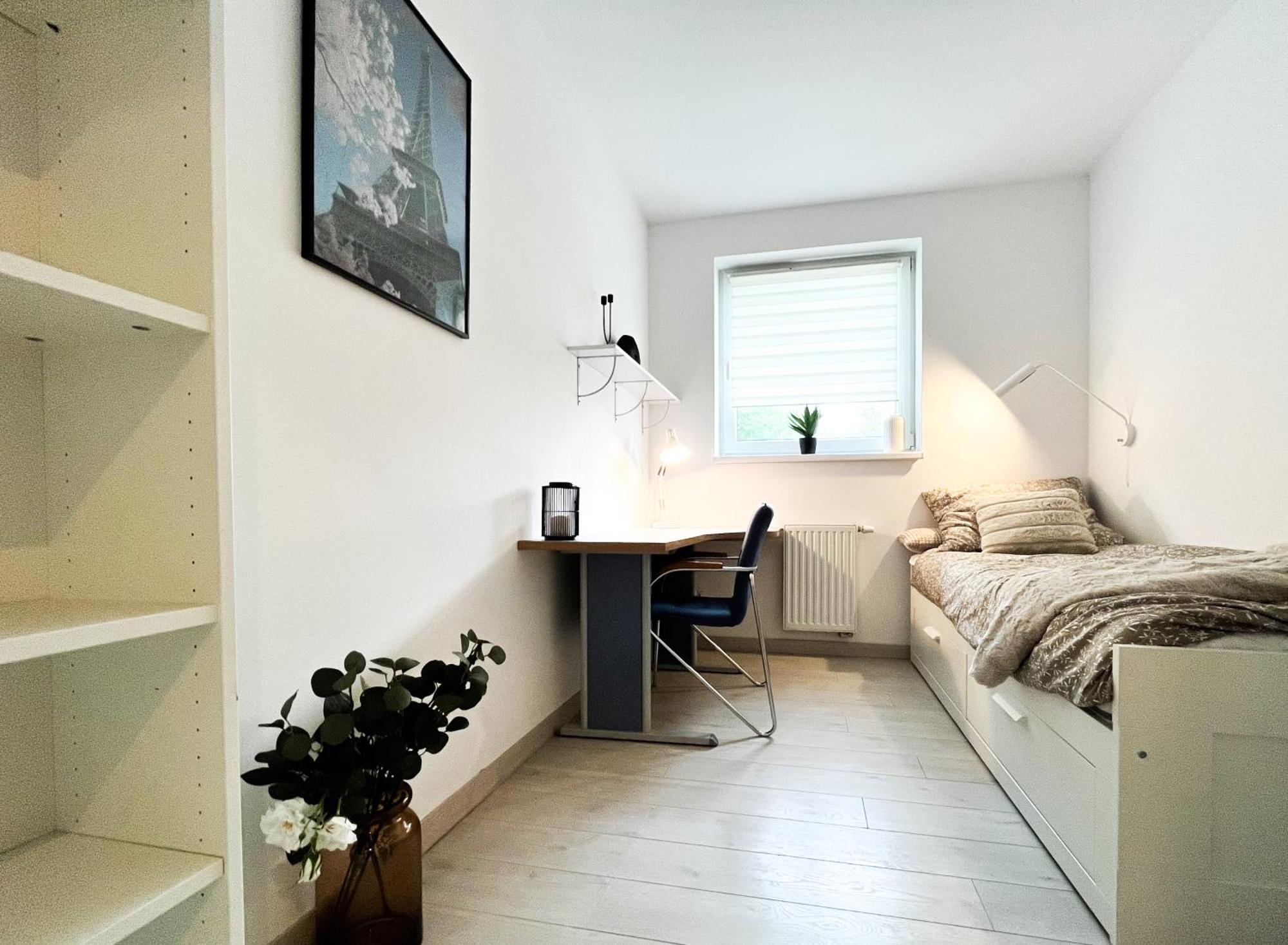 Ferienwohnung Walk To Park, Modern 2Bd Kitchen! Balcony, Parking Breslau Exterior foto
