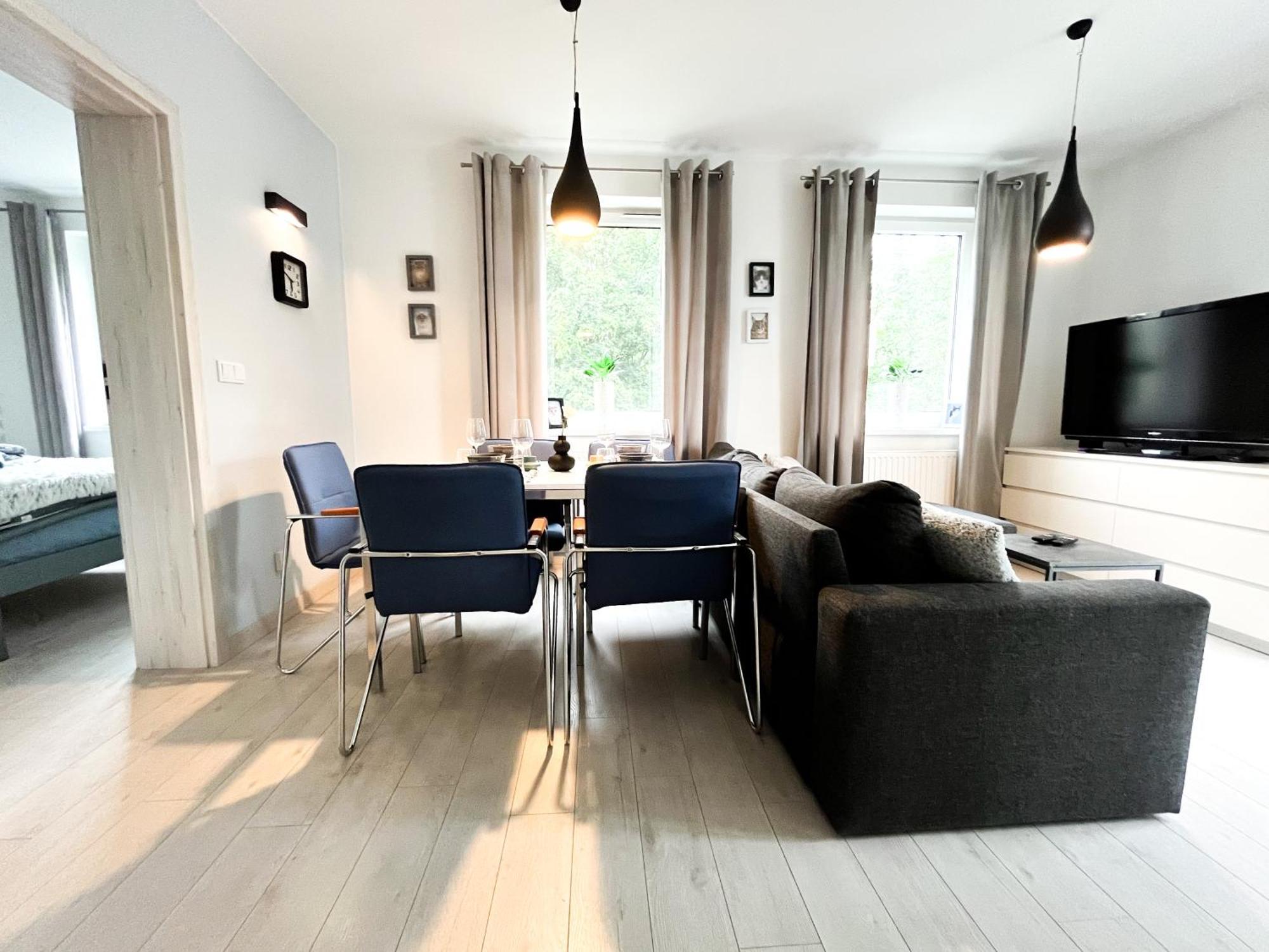 Ferienwohnung Walk To Park, Modern 2Bd Kitchen! Balcony, Parking Breslau Exterior foto